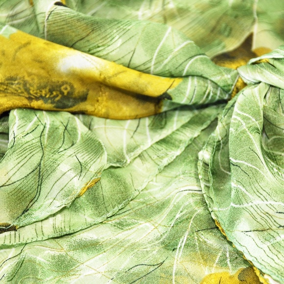 Chandigarh Green 100% Silk Scarf - Picture 2 of 3